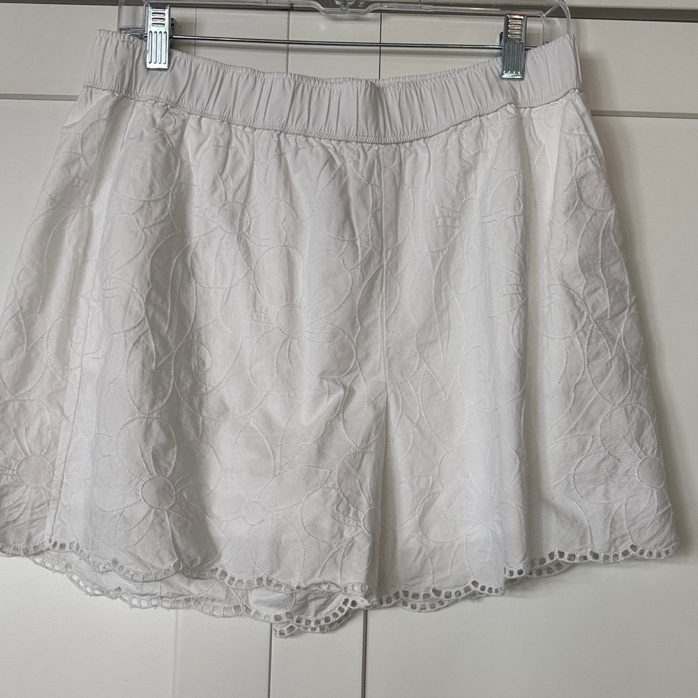 LOFT White Floral Embroidered Shorts